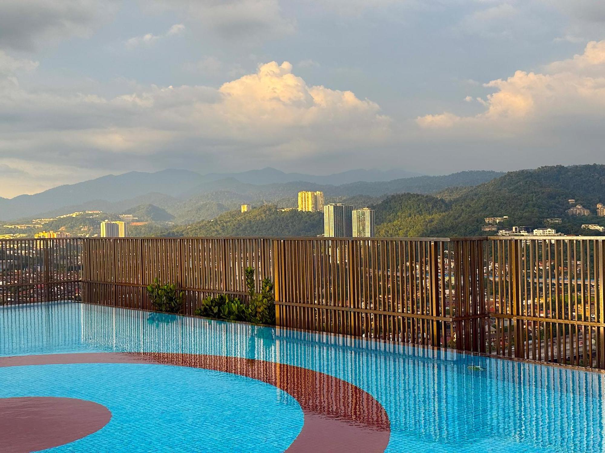 קואלה לומפור 3 Towers Jalan Ampang By Serenity Vacation Homes מראה חיצוני תמונה
